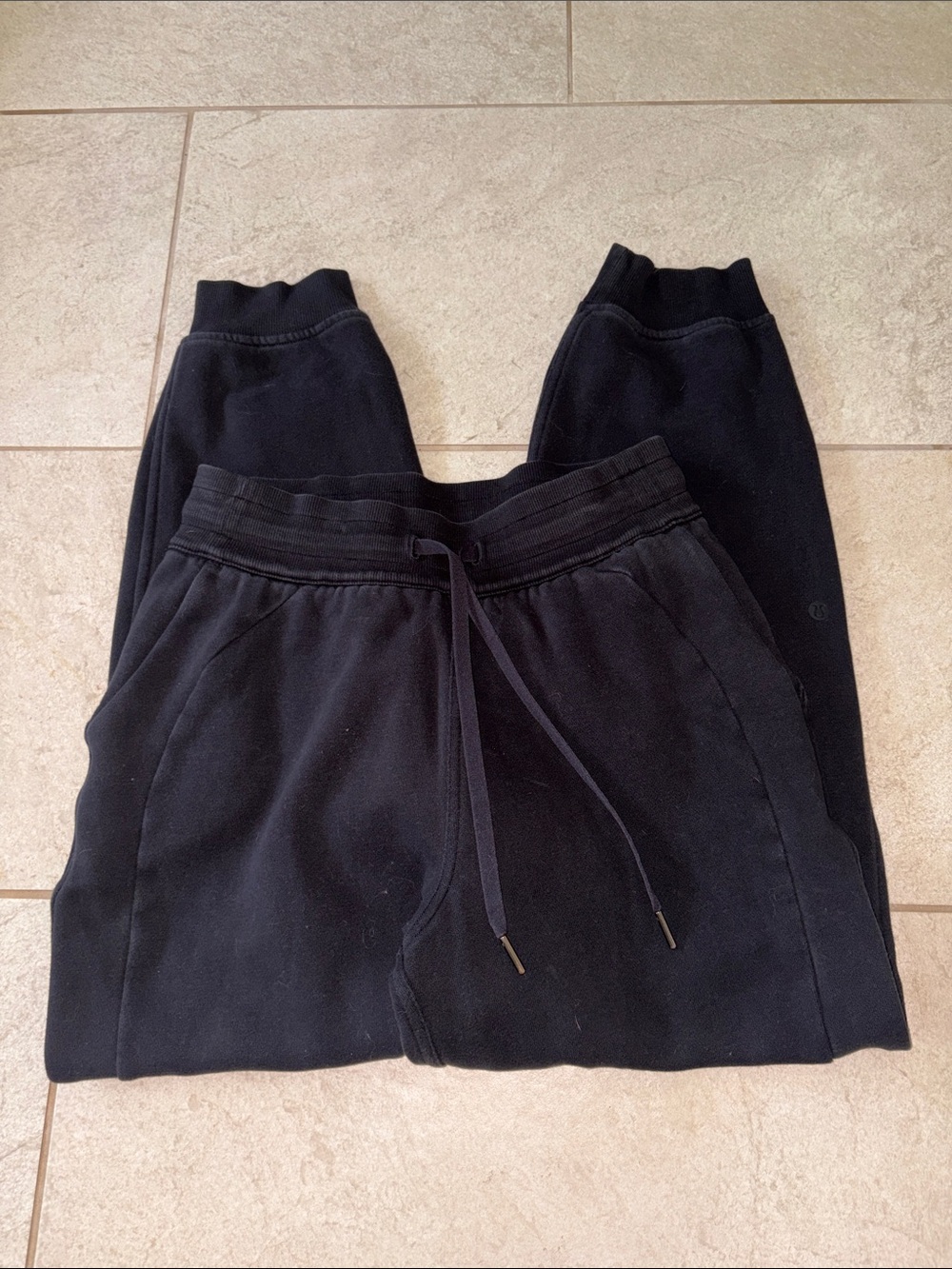 LULULEMON Scuba Relaxed High- Rise Jogger